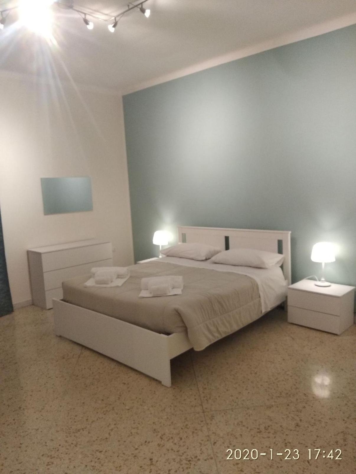 Residenze Benedetto Croce Hotel Bari Buitenkant foto