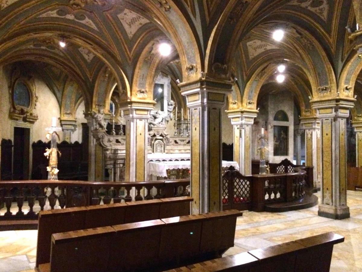 Residenze Benedetto Croce Hotel Bari Buitenkant foto